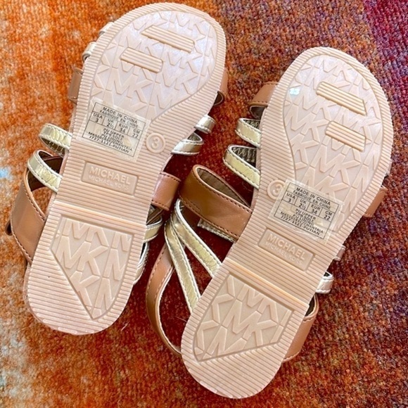 Brand New Michael Kors Luggage & Metallic Gold Multi Strap Logo Sandals - Picture 9 of 12